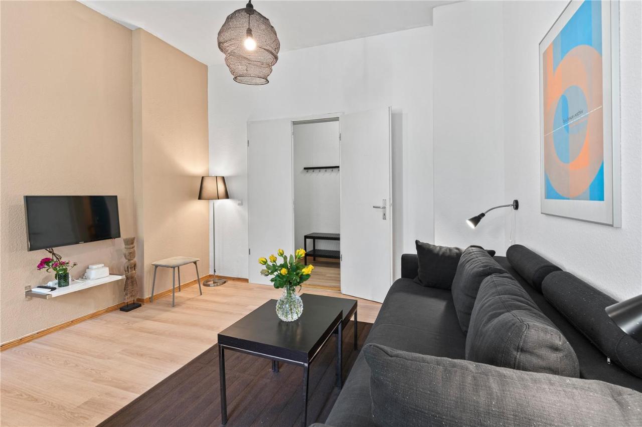 Holiday 33 Apartments Efg Schoenhauser Allee Mit Balkon Berlin Bagian luar foto