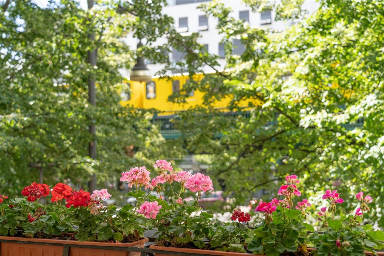 Holiday 33 Apartments Efg Schoenhauser Allee Mit Balkon Berlin Bagian luar foto