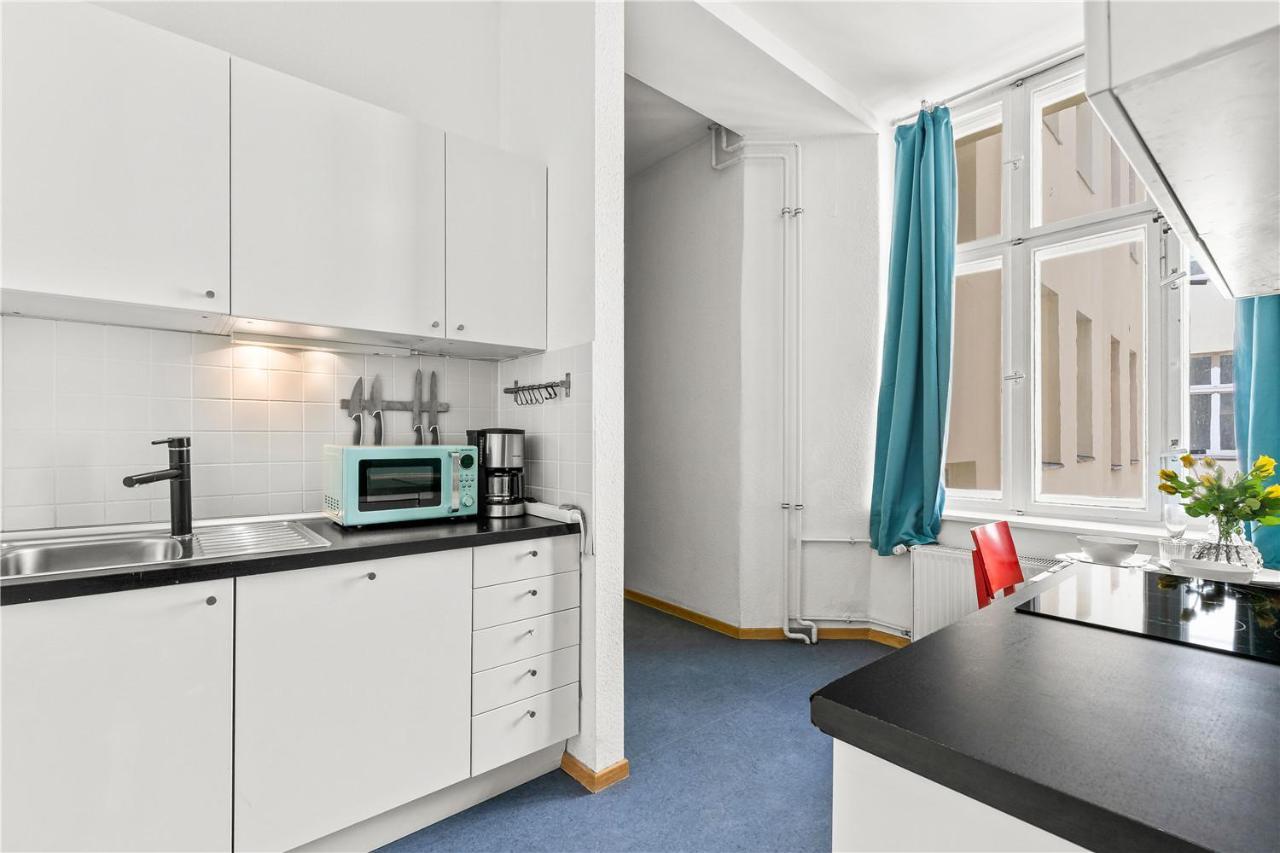 Holiday 33 Apartments Efg Schoenhauser Allee Mit Balkon Berlin Bagian luar foto
