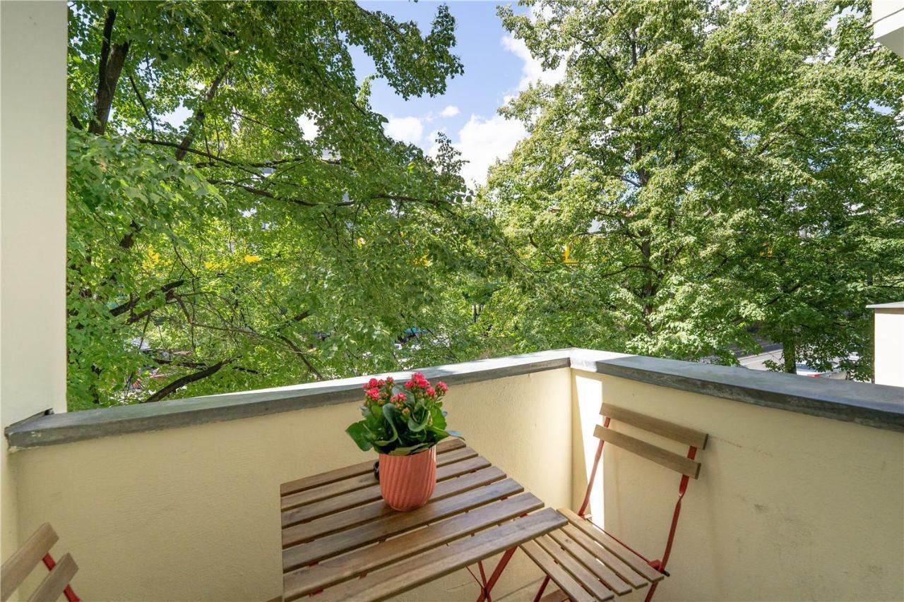 Holiday 33 Apartments Efg Schoenhauser Allee Mit Balkon Berlin Bagian luar foto