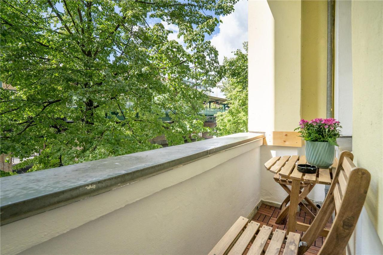 Holiday 33 Apartments Efg Schoenhauser Allee Mit Balkon Berlin Bagian luar foto
