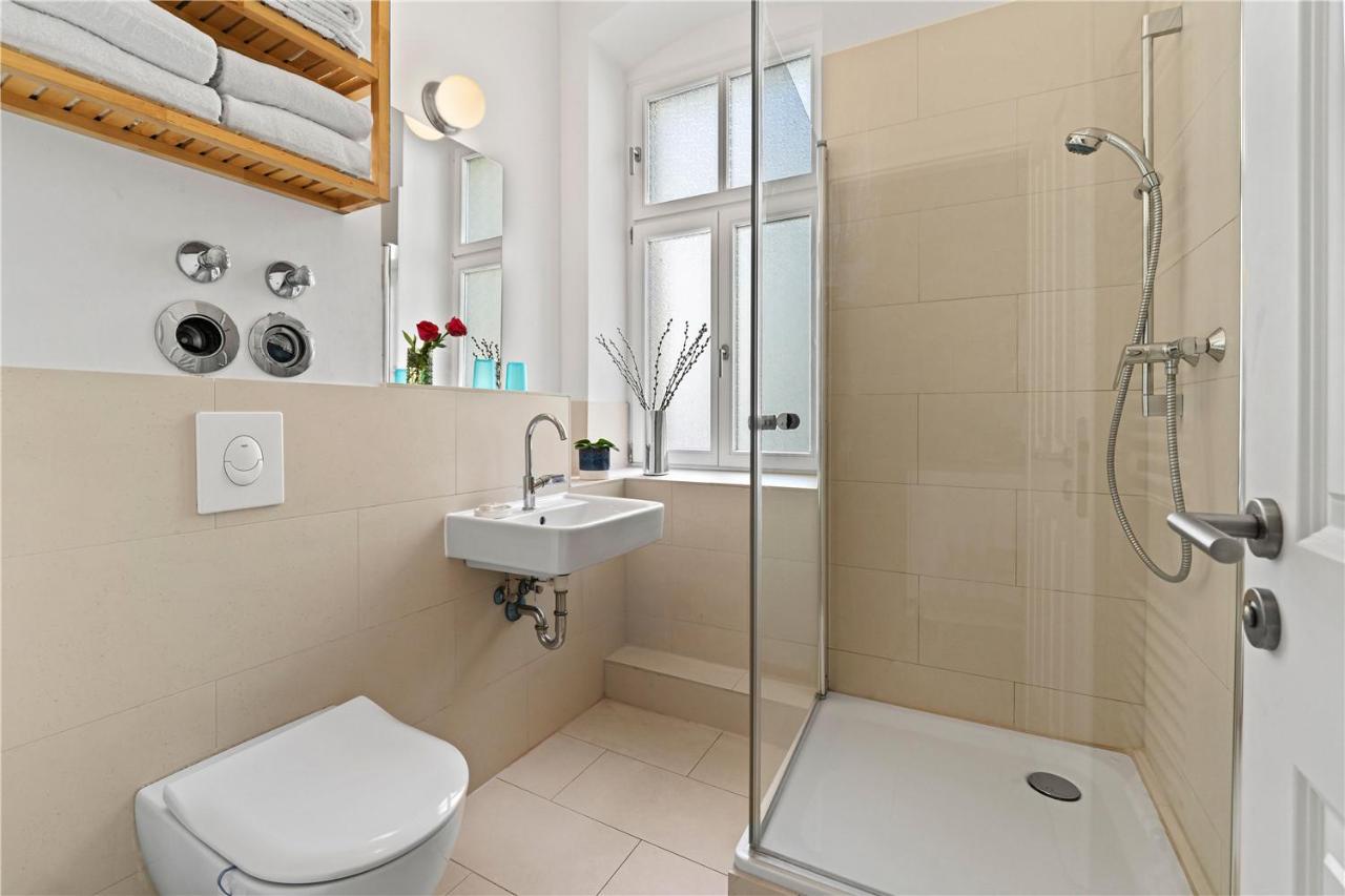 Holiday 33 Apartments Efg Schoenhauser Allee Mit Balkon Berlin Bagian luar foto