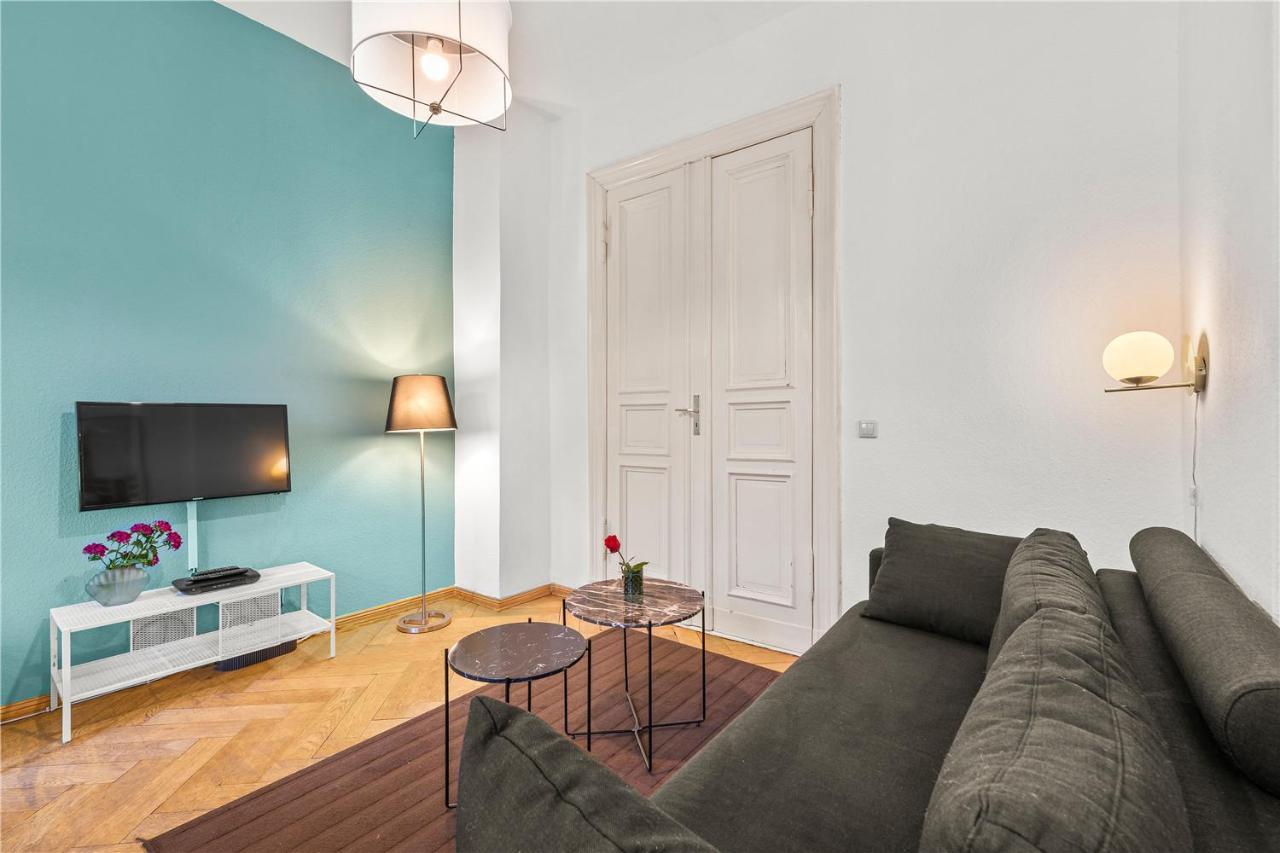 Holiday 33 Apartments Efg Schoenhauser Allee Mit Balkon Berlin Bagian luar foto